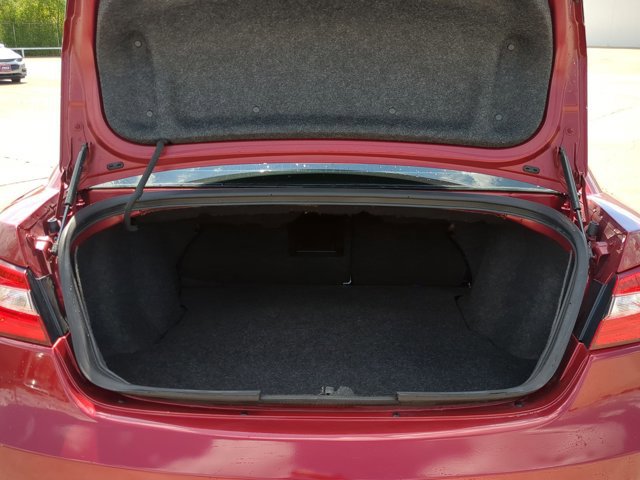 Used 2012 Chrysler 200 Touring FWD image 6