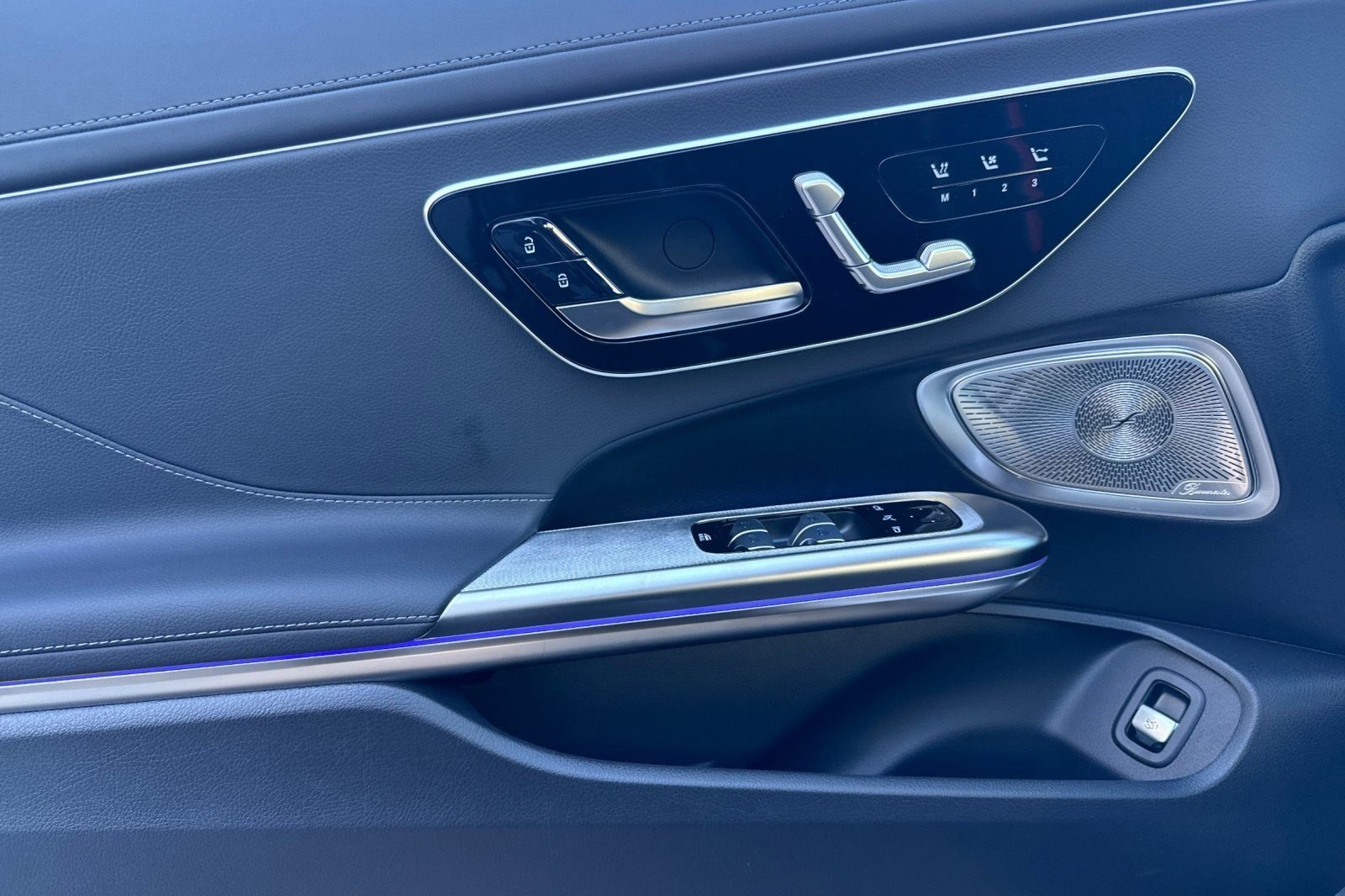 New 2026 Mercedes-Benz CLE 450 4MATIC Cabriolet image 13