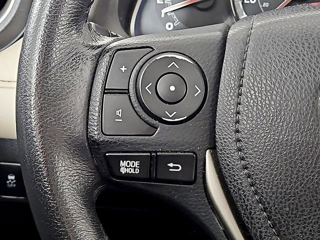 Used 2015 Toyota RAV4 Limited w/ Technology Package image 22