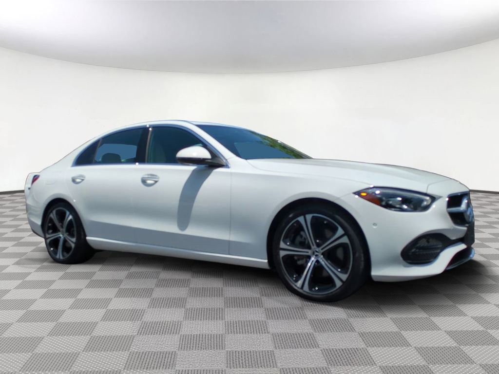 Used 2025 Mercedes-Benz C 300 Sedan image 2
