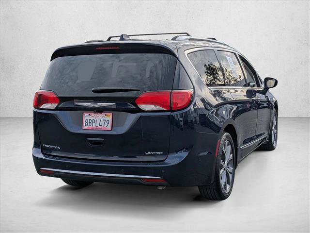 Used 2017 Chrysler Pacifica Limited w/ UConnect Theater Package image 5
