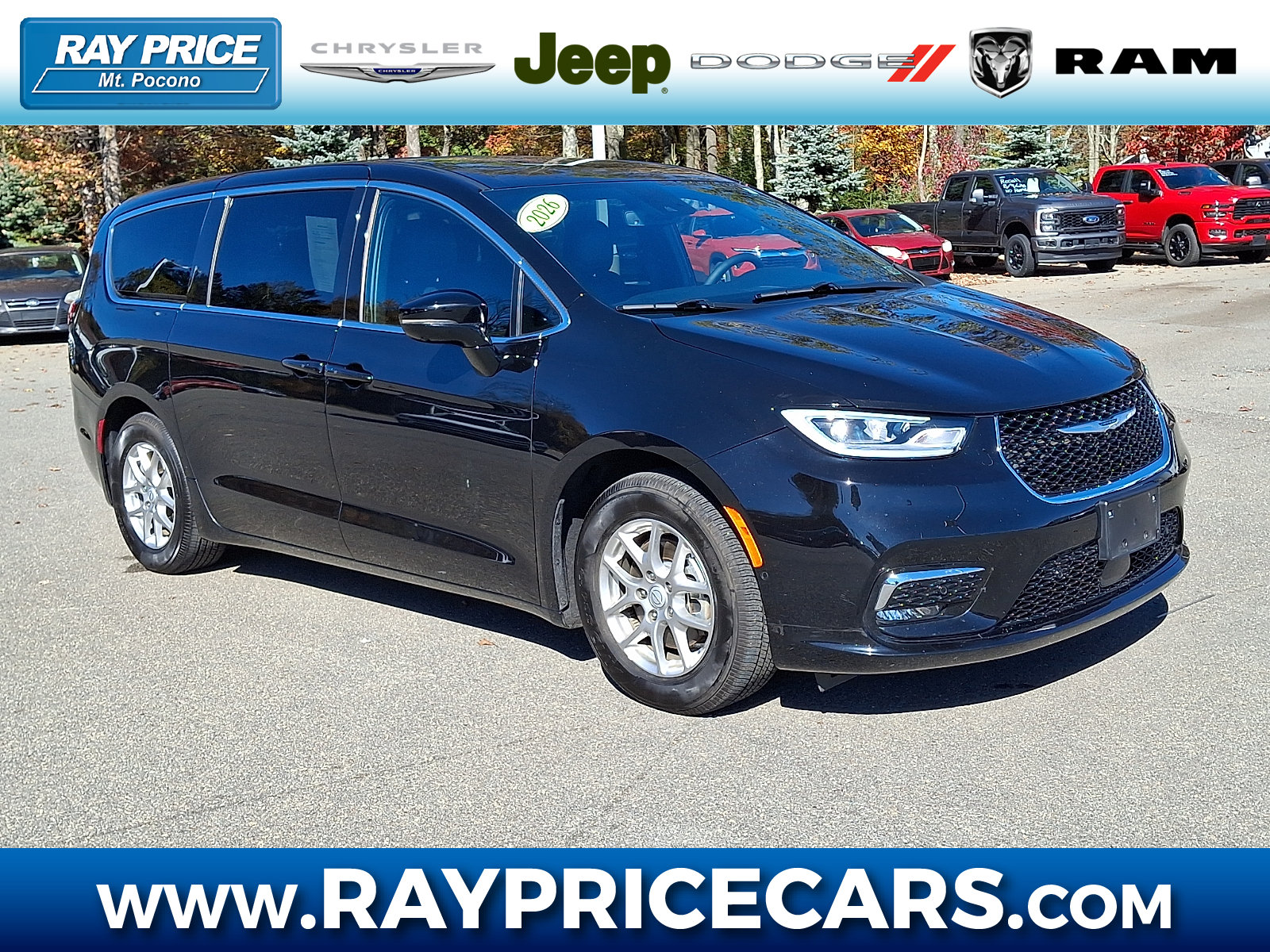 Used 2026 Chrysler Pacifica Select FWD image 1