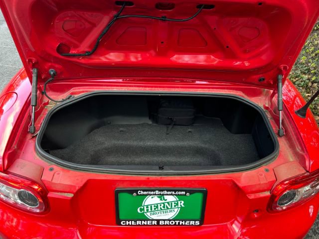 Used 2014 MAZDA MX-5 Miata Sport w/ Convenience Package image 29