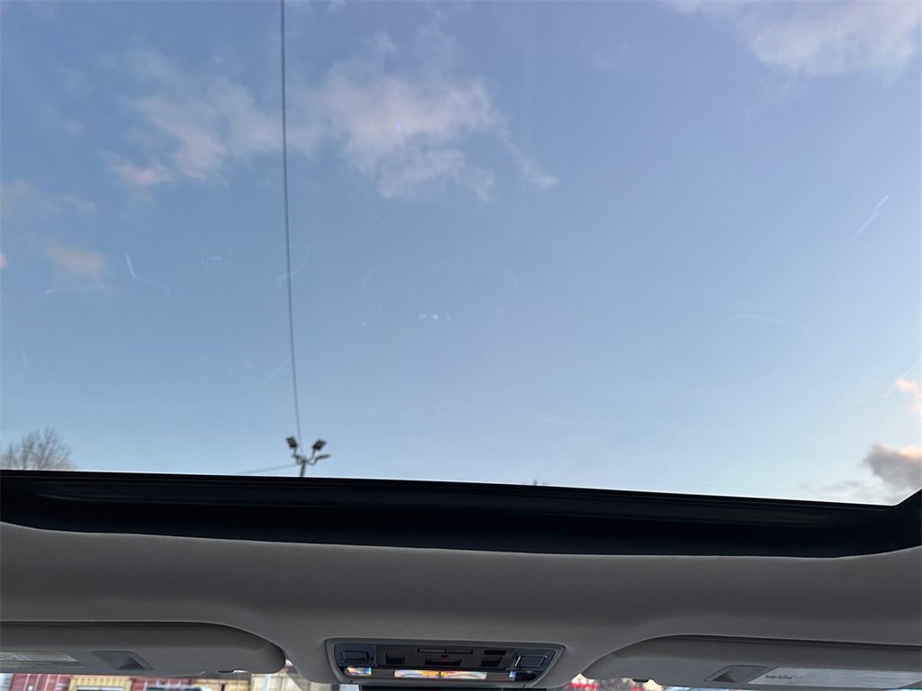 Used 2024 Toyota Grand Highlander Limited image 22