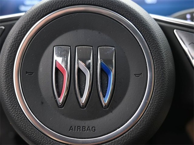 Used 2025 Buick Envision Preferred image 2