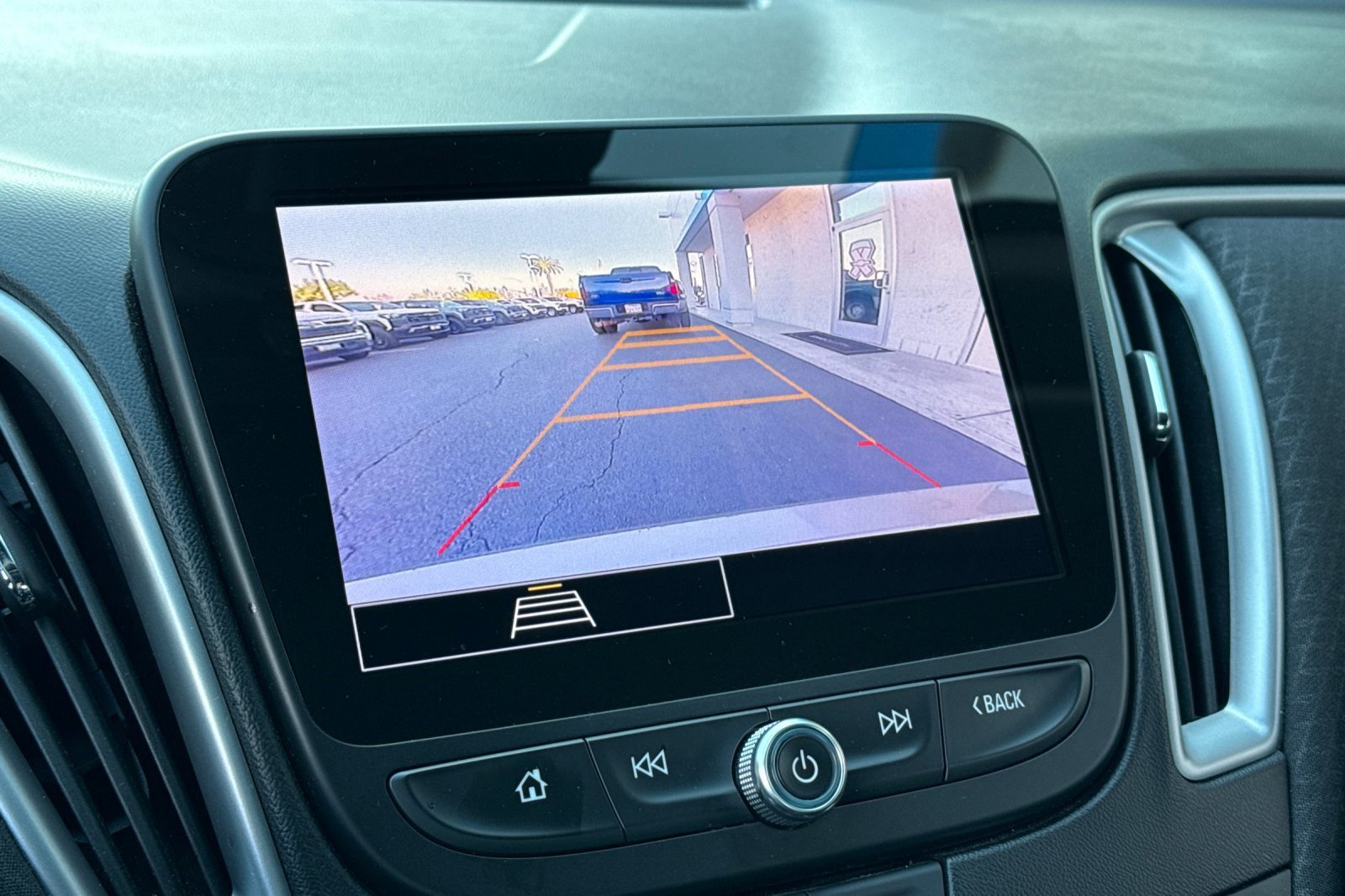 Used 2024 Chevrolet Malibu LT image 27