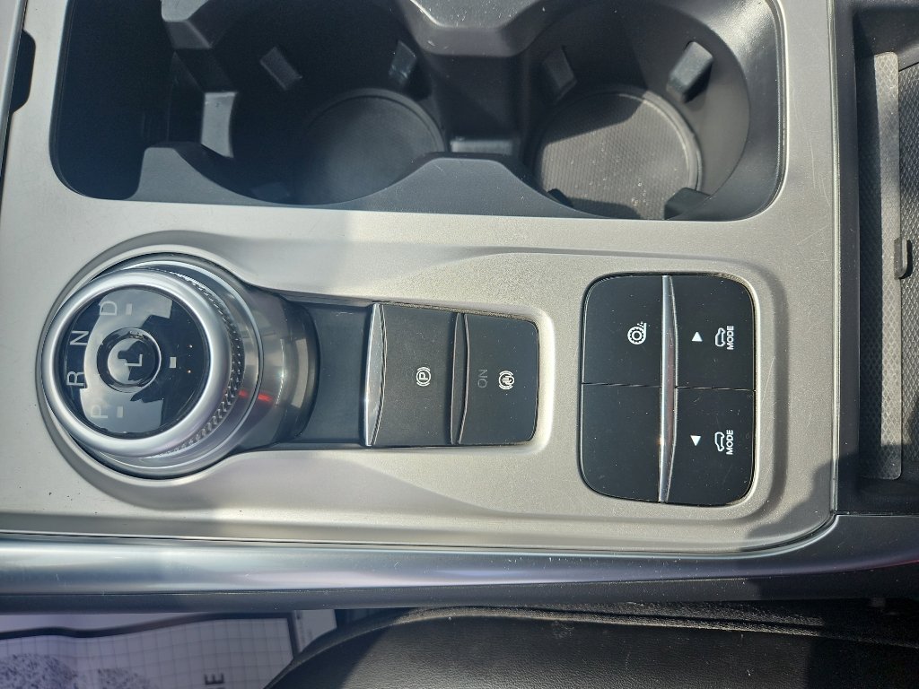 Used 2022 Ford Explorer XLT w/ Equipment Group 202A RWD image 17