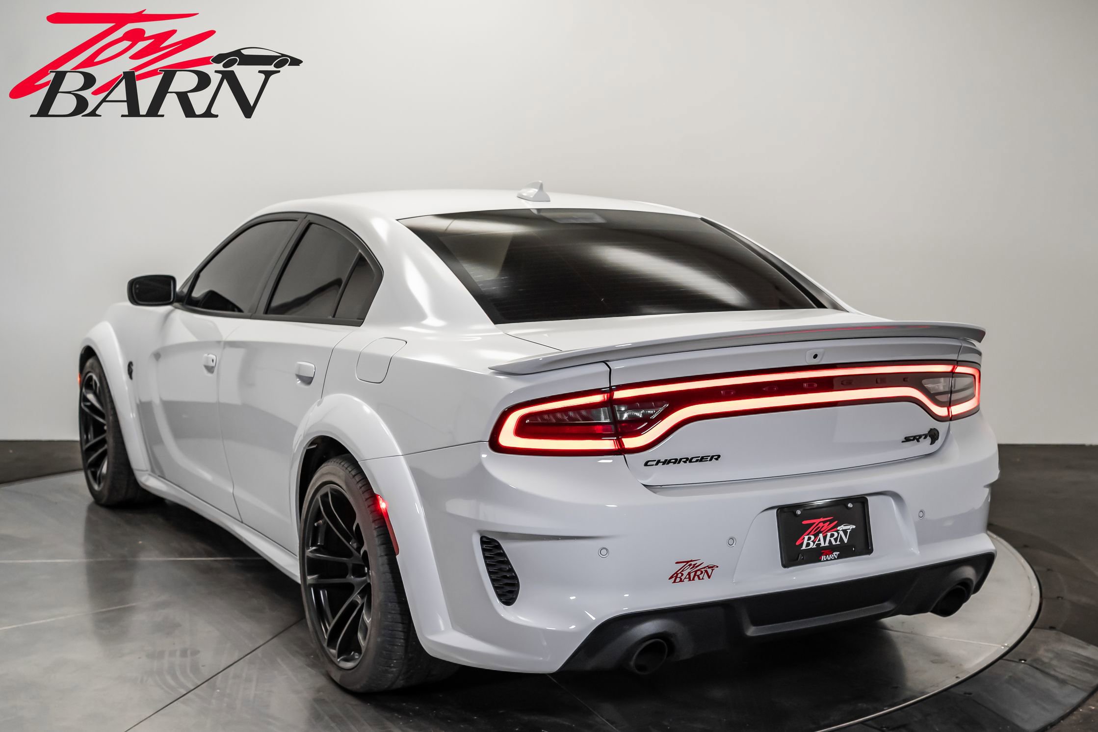 Used 2022 Dodge Charger SRT Hellcat w/ Harman/Kardon Audio Group image 11