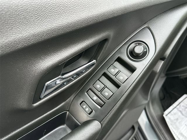 Used 2016 Chevrolet Trax LT w/ LT Convenience Package image 21