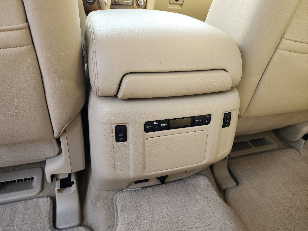 Used 2012 INFINITI QX56 2WD w/ Theater Pkg image 32