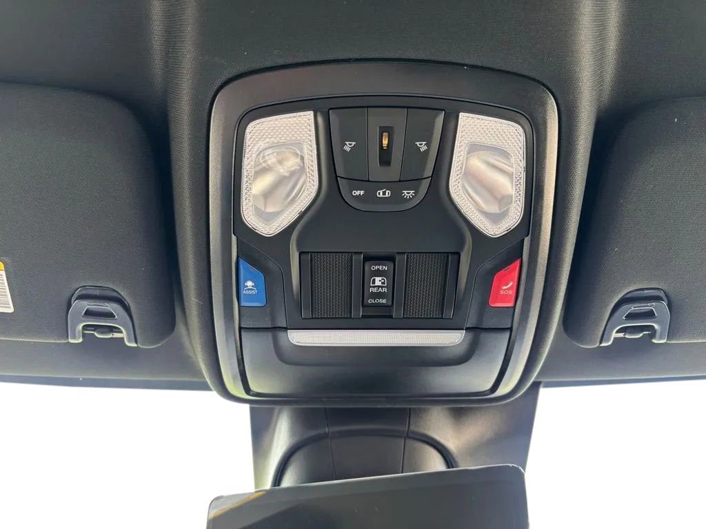 New 2026 RAM 3500 Tradesman AWD/4WD image 19