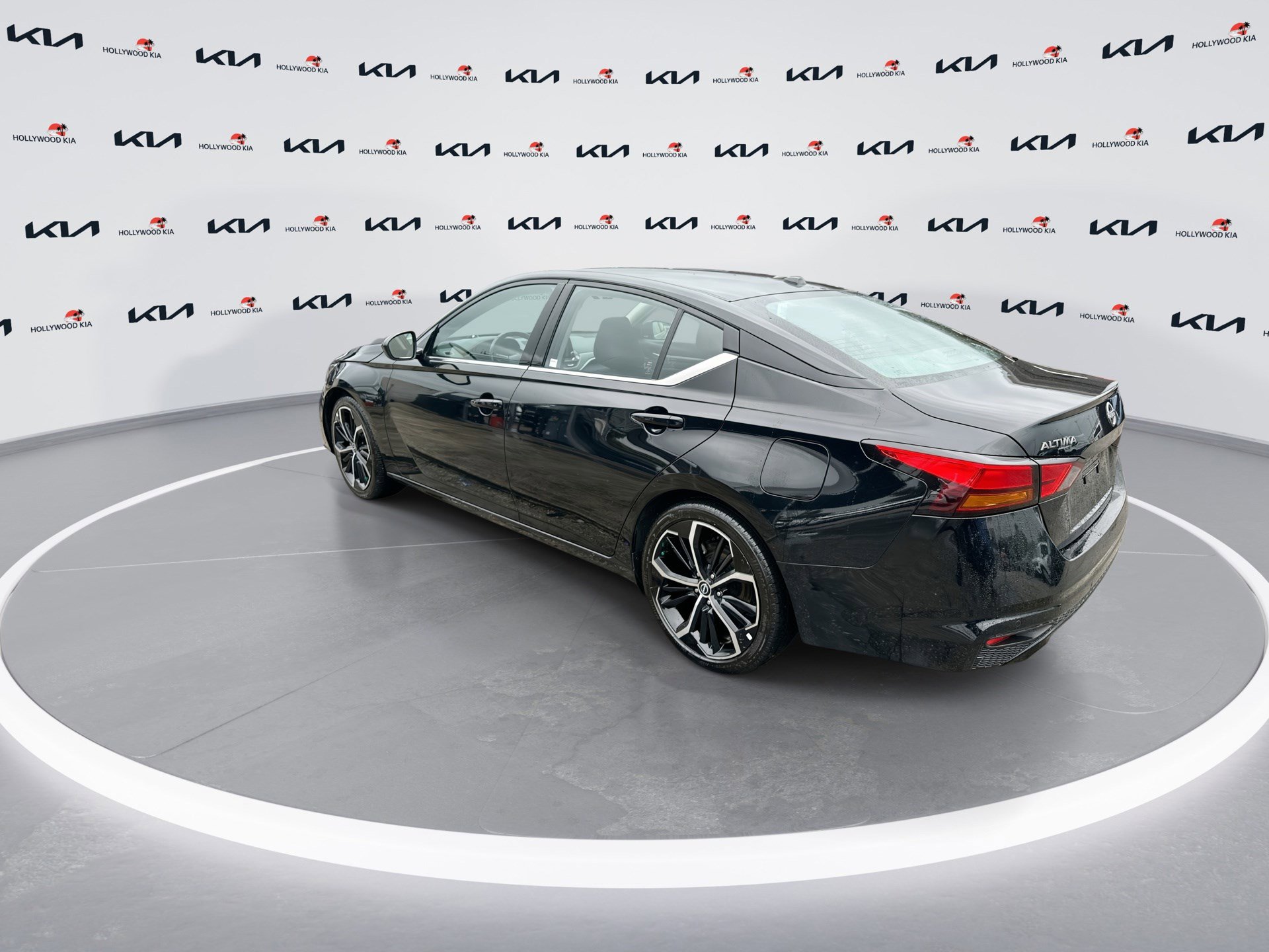 Used 2024 Nissan Altima 2.5 SR image 6