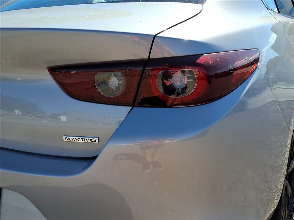 Used 2025 MAZDA MAZDA3 s image 9