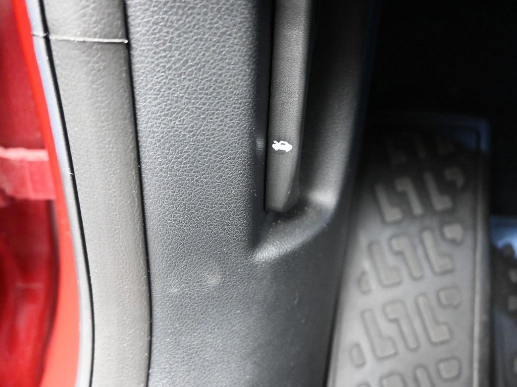 Used 2022 Genesis GV70 3.5T Sport w/ Sport Prestige Package image 25