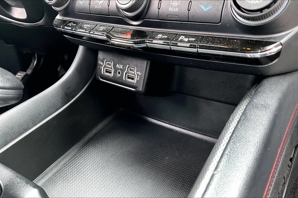 Used 2024 Dodge Durango GT AWD/4WD image 16