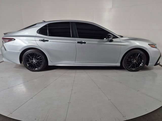 Certified 2022 Toyota Camry SE FWD image 5