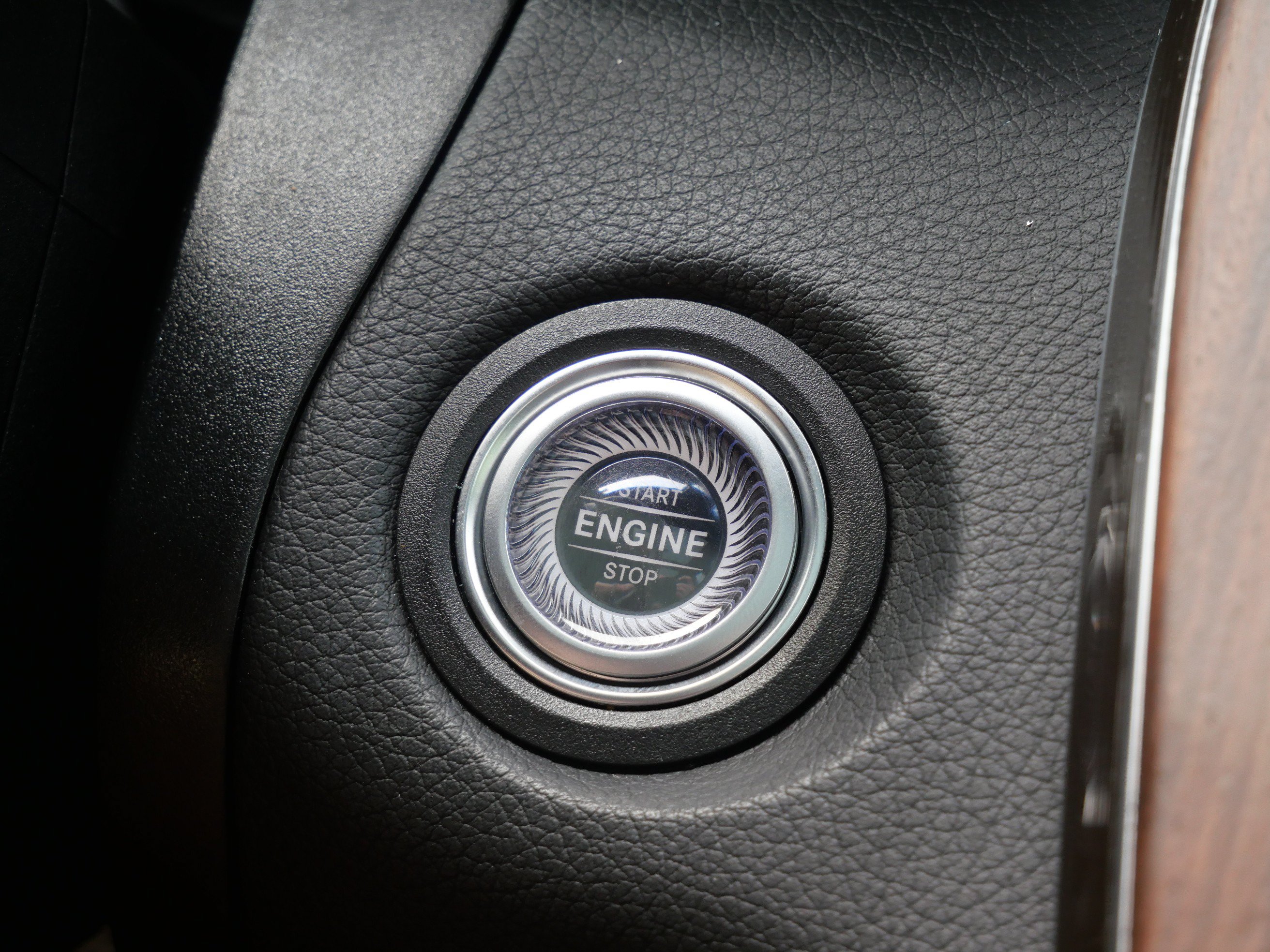 Used 2022 Mercedes-Benz GLC 300 4MATIC image 26