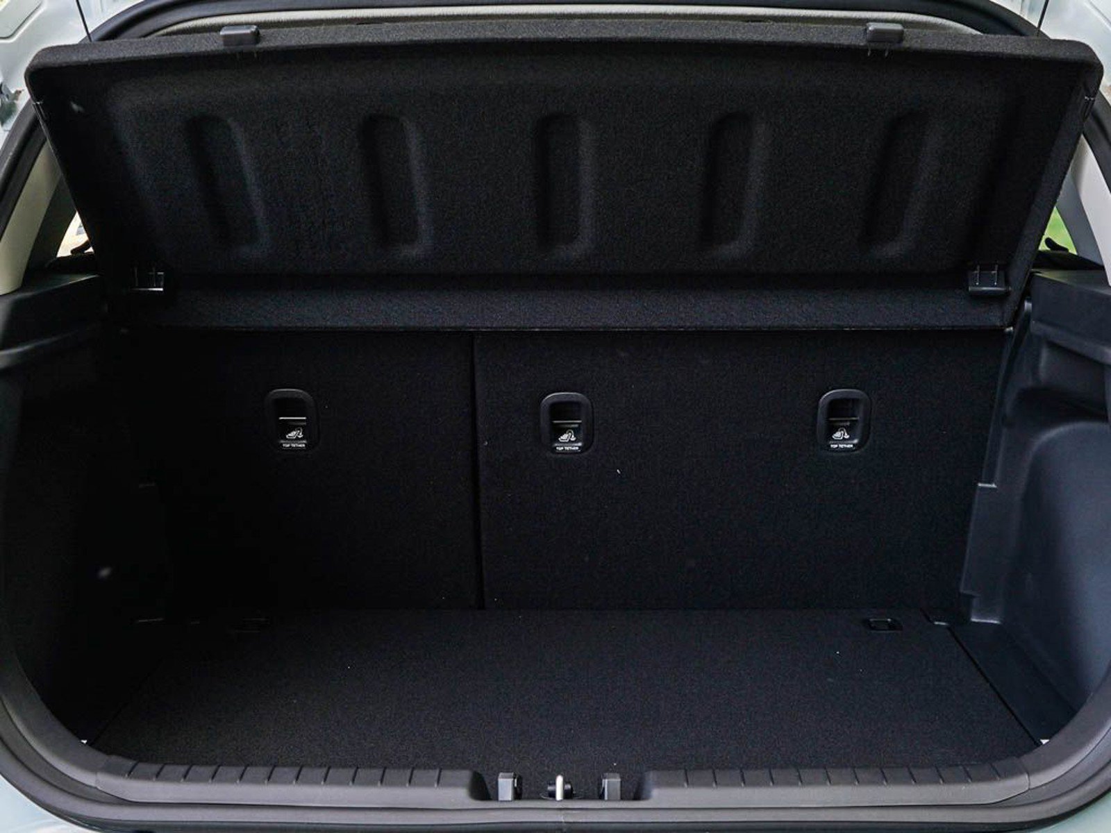 New 2025 Hyundai Venue Limited image 8