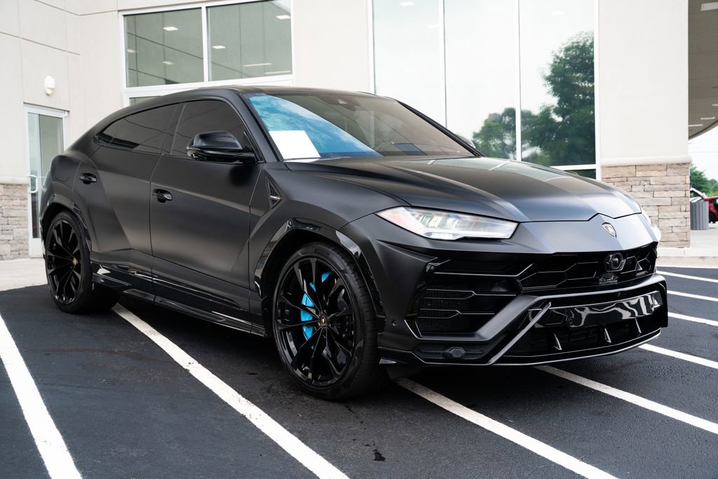 Used 2021 Lamborghini Urus AWD/4WD image 8