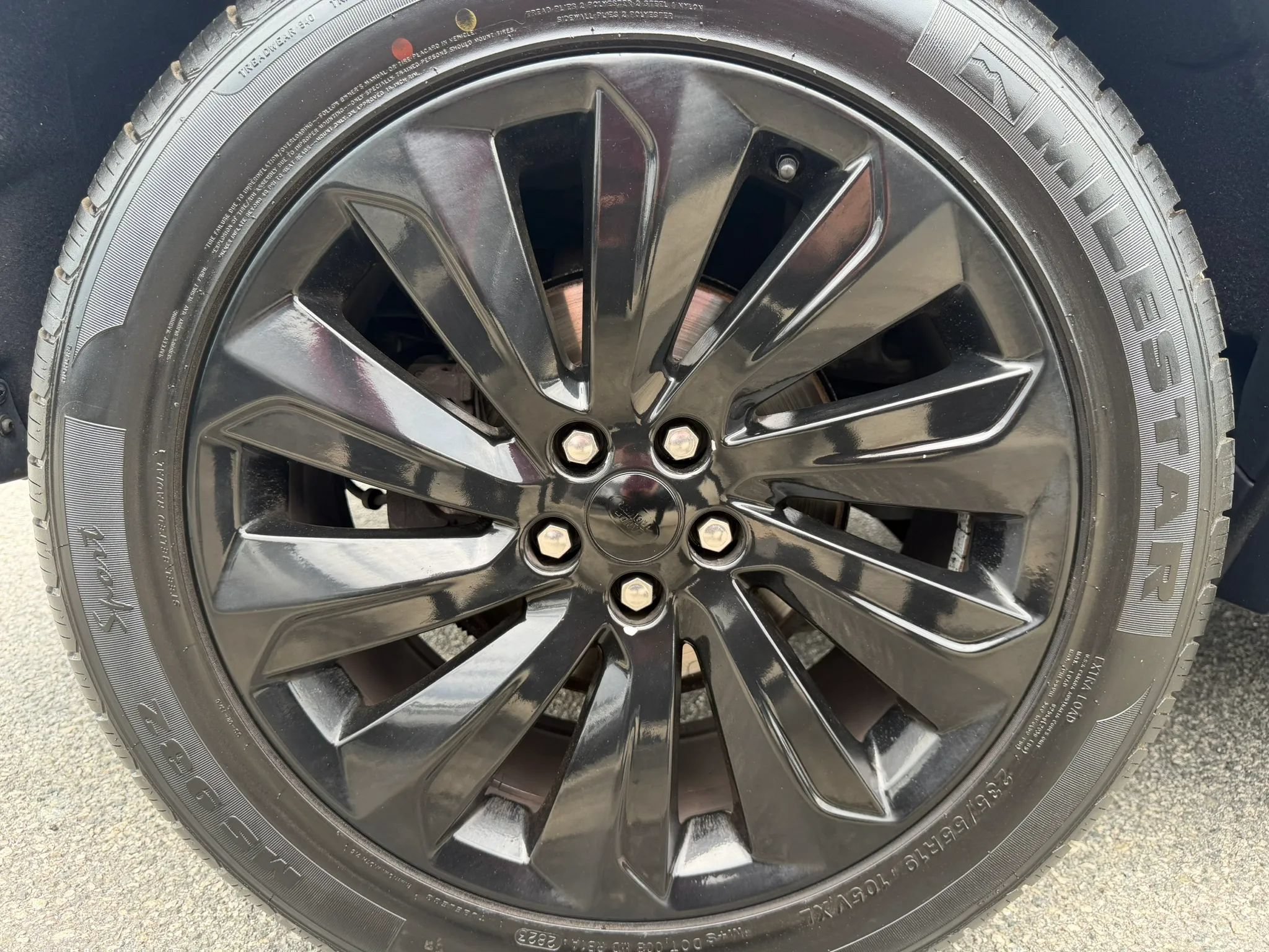 Used 2020 Land Rover Discovery Sport SE AWD/4WD image 60
