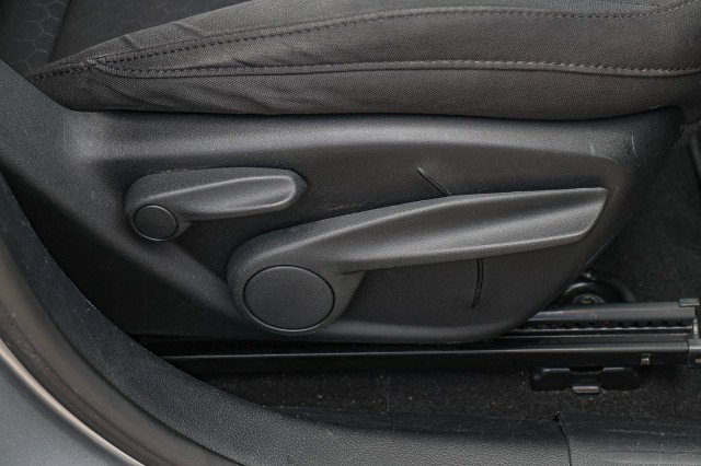 Used 2017 Jeep Compass Sport w/ Tech Group FWD image 30