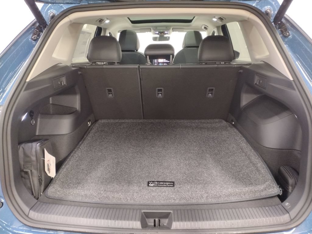 New 2026 Volkswagen Tiguan SE AWD/4WD image 17