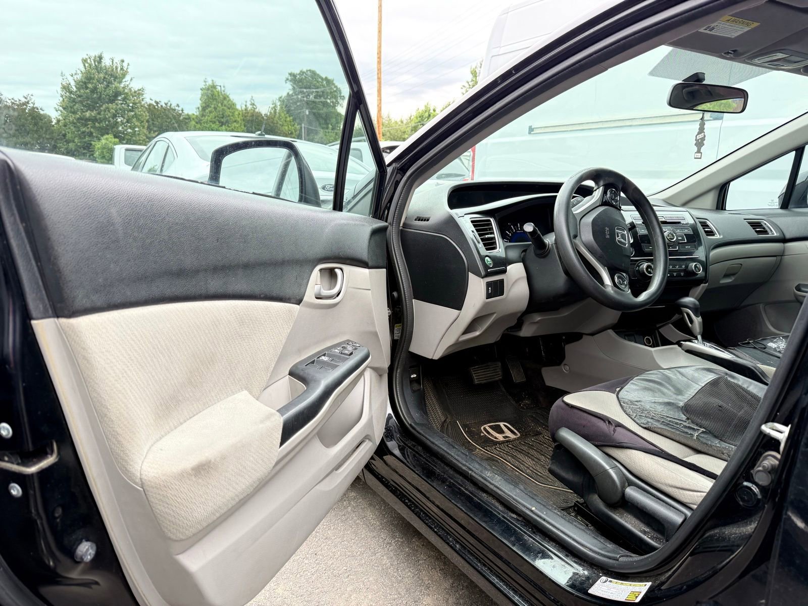 Used 2013 Honda Civic LX image 2