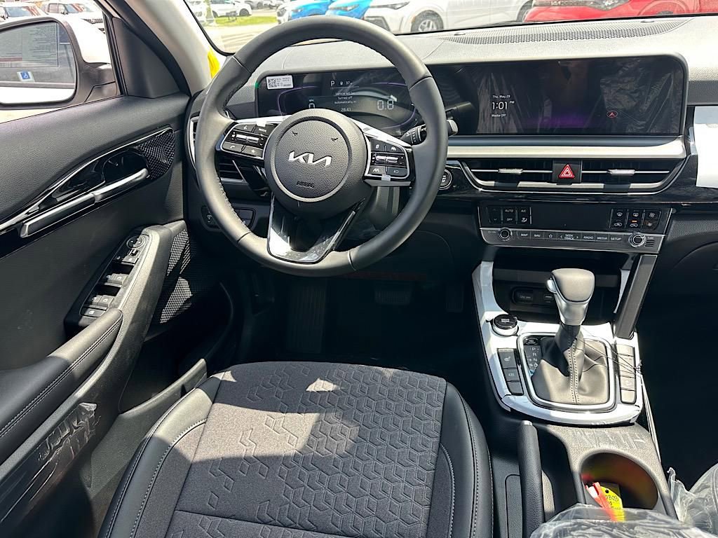 New 2025 Kia Seltos S image 19