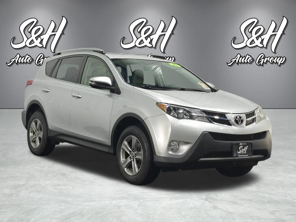 Used 2015 Toyota RAV4 XLE AWD/4WD image 2