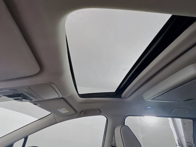 Certified 2026 Honda Odyssey Touring image 18