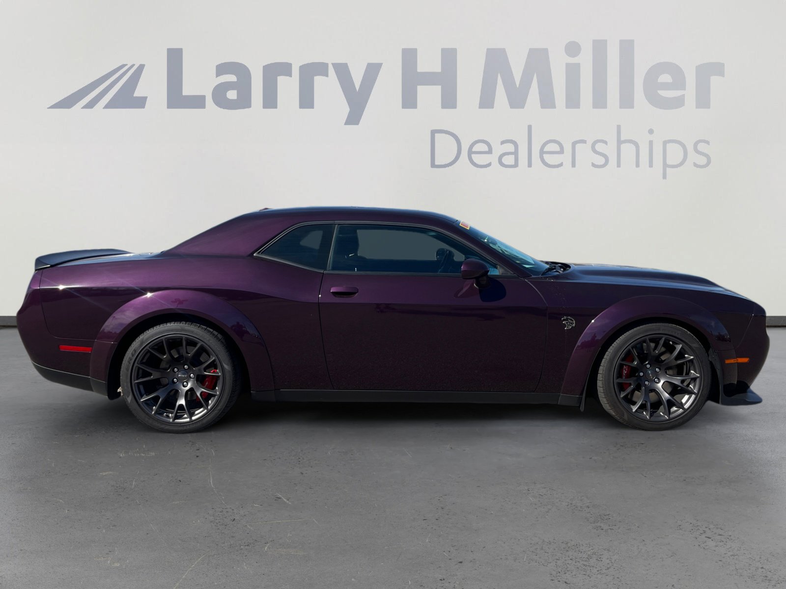 Used 2022 Dodge Challenger SRT Hellcat image 6