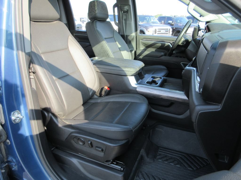 Certified 2025 Chevrolet Silverado 3500 LTZ w/ LTZ Premium Package AWD/4WD image 25