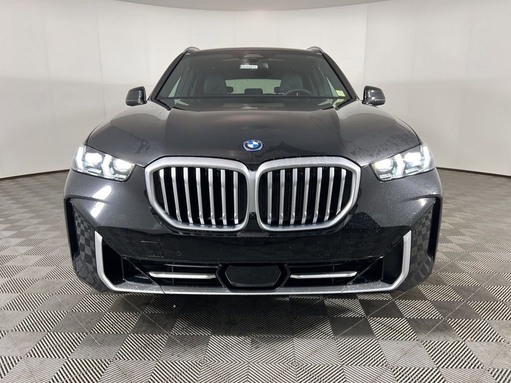 New 2026 BMW X5 xDrive50e image 5