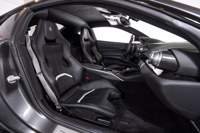 Used 2019 Ferrari 812 Superfast RWD image 61
