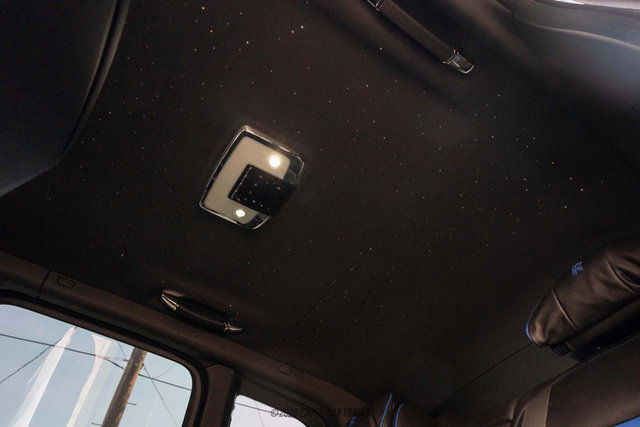 Used 2020 Rolls-Royce Cullinan Black Badge image 68