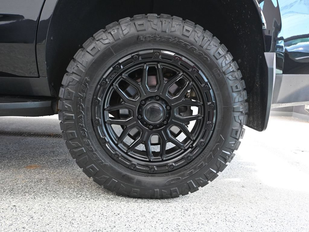 Used 2022 GMC Yukon AT4 w/ Max Trailering Package AWD/4WD image 11