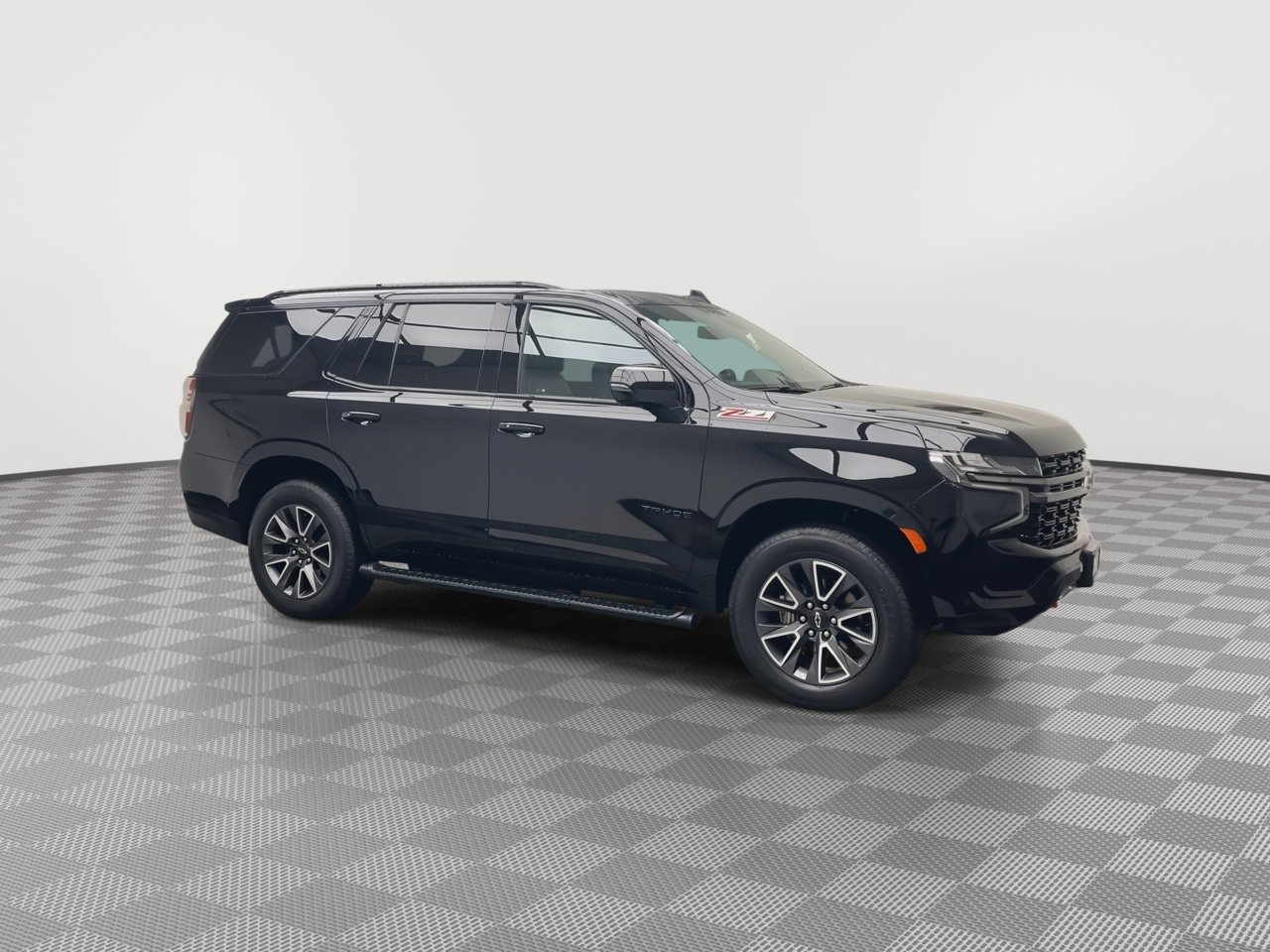 Certified 2022 Chevrolet Tahoe Z71 w/ Luxury Package AWD/4WD image 45