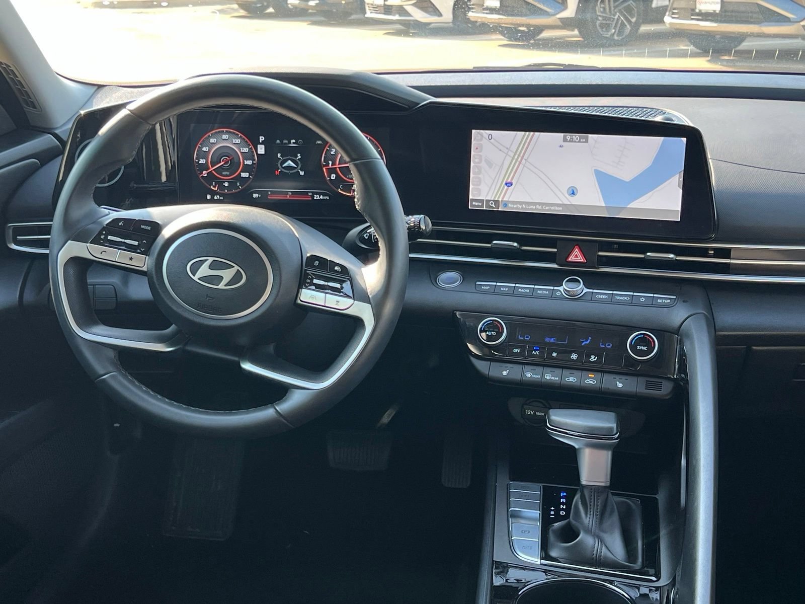 Used 2025 Hyundai Elantra SEL FWD image 19
