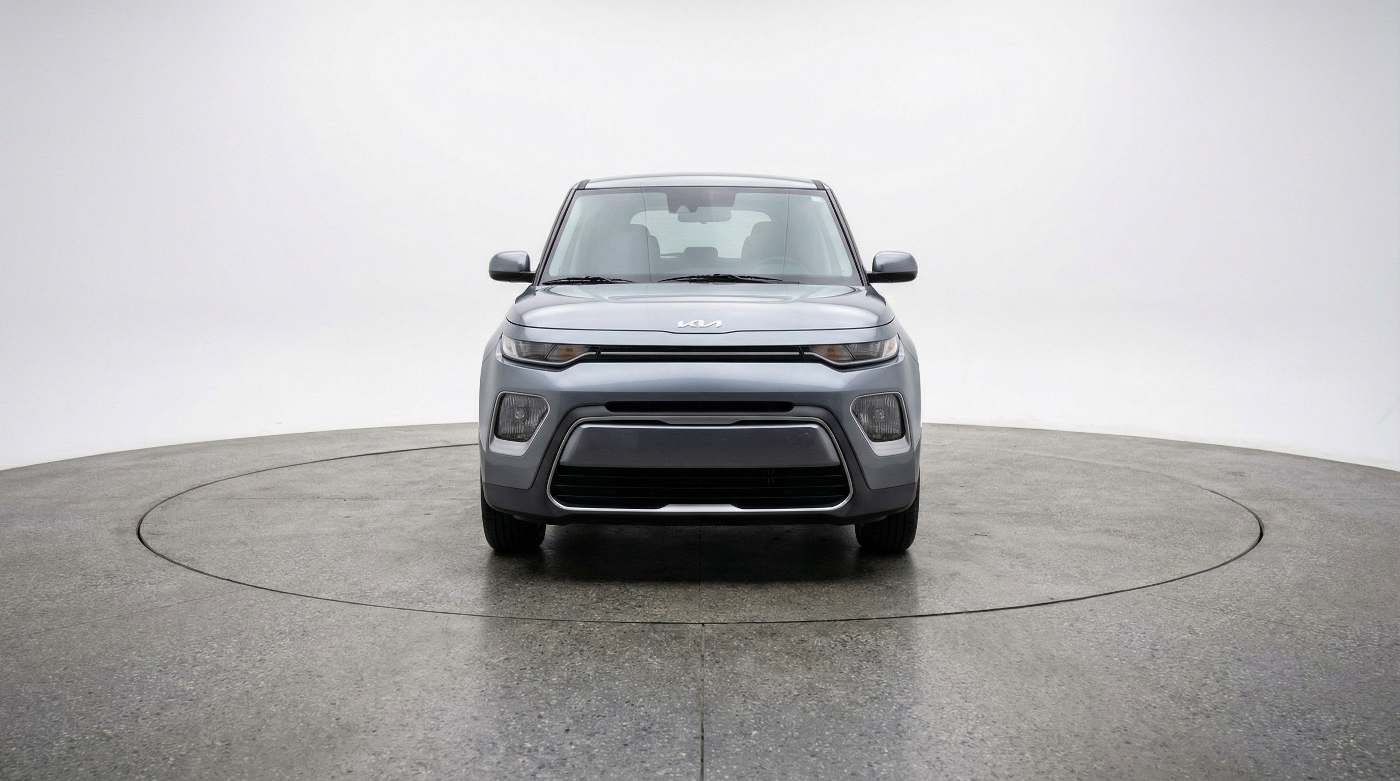 Used 2025 Kia Soul LX w/ LX Technology Package FWD image 2