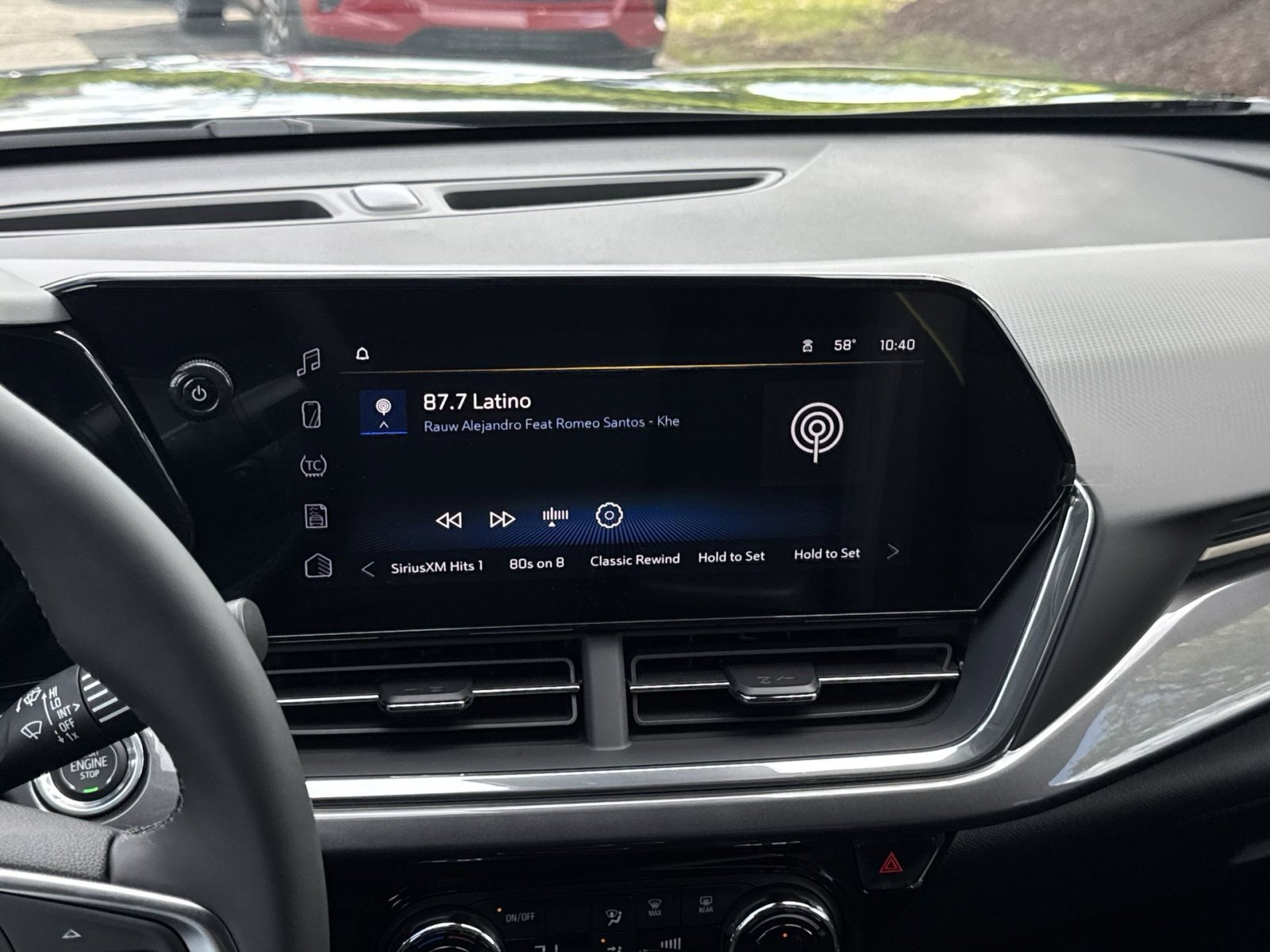 New 2026 Chevrolet Trax ACTIV w/ Sunroof Package FWD image 18