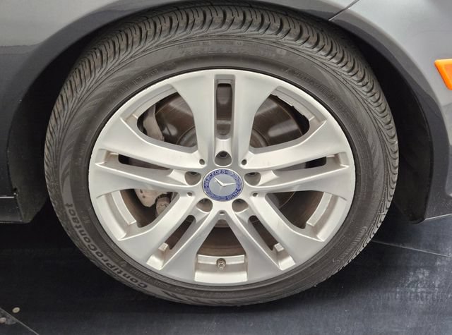 Used 2014 Mercedes-Benz C 300 4MATIC Sedan image 9
