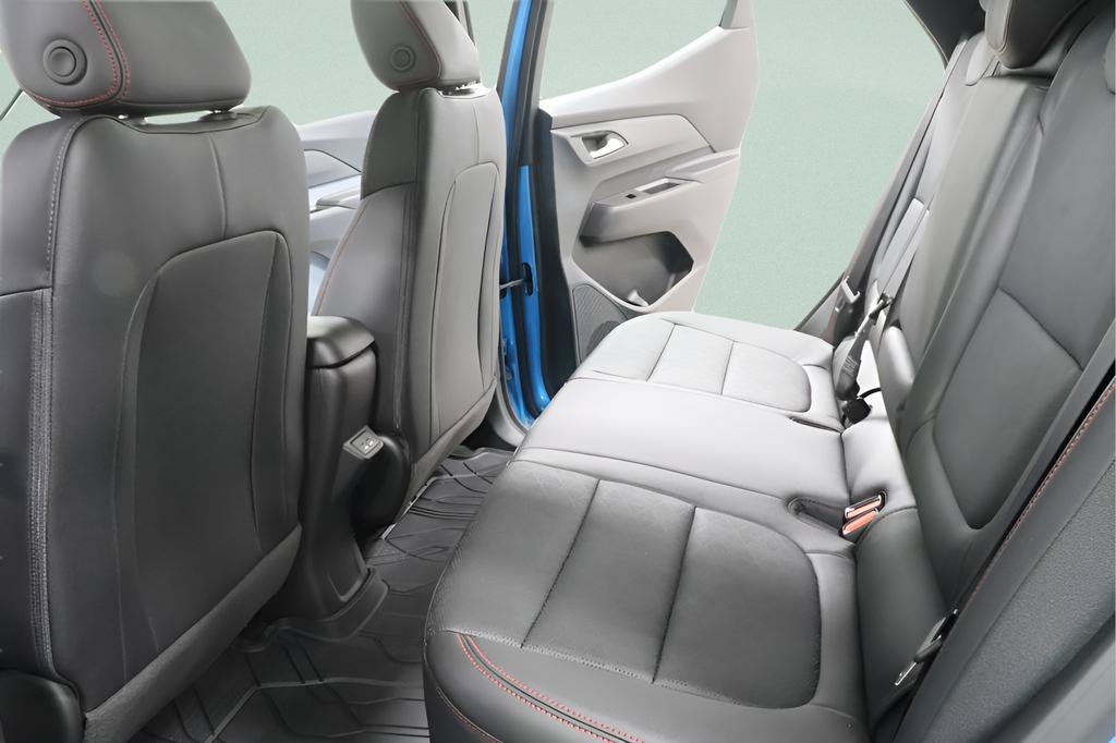 New 2027 Chevrolet Bolt RS w/ Technology Package FWD image 28