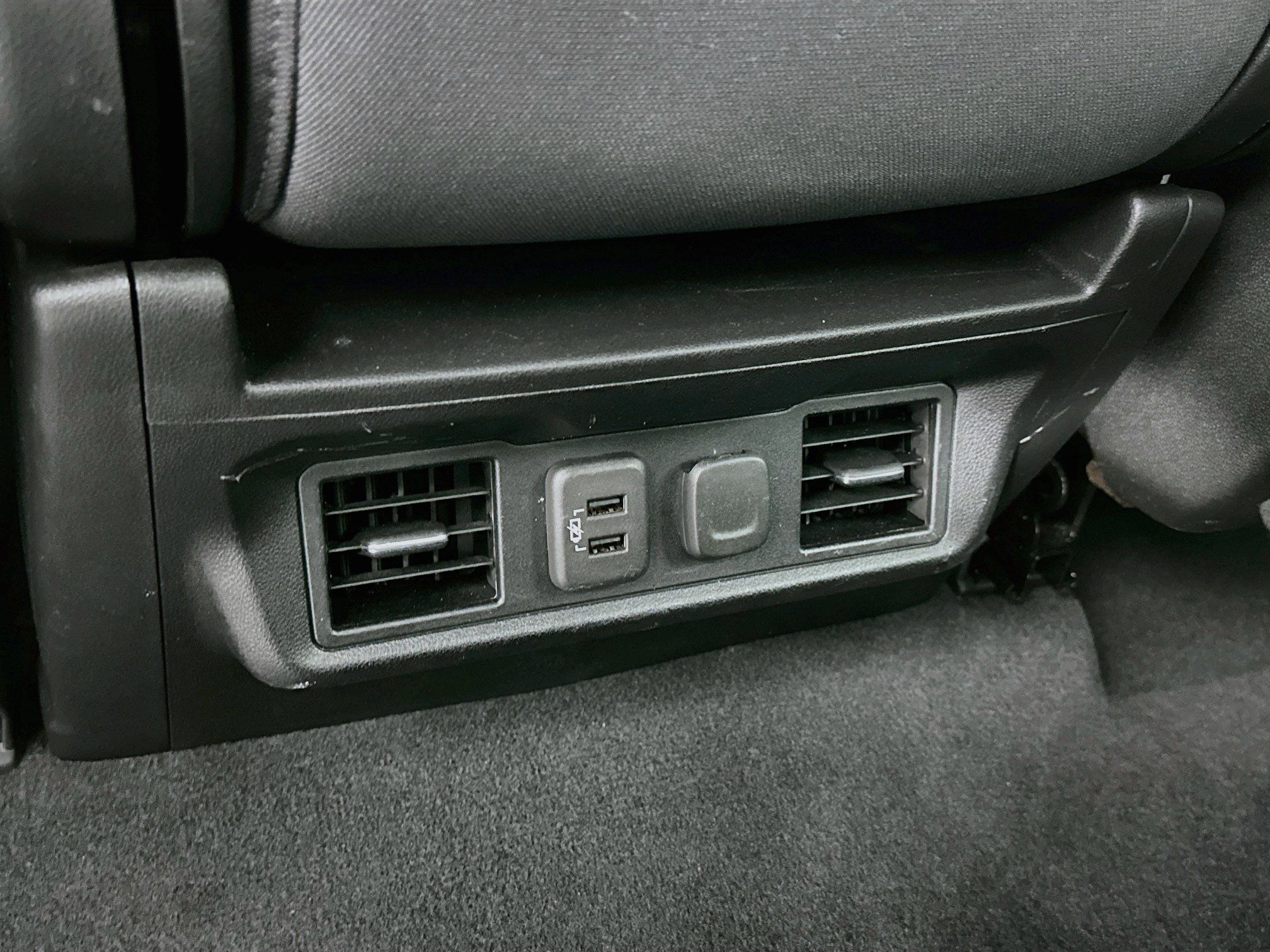 Used 2021 Chevrolet Silverado 1500 LT RWD image 26