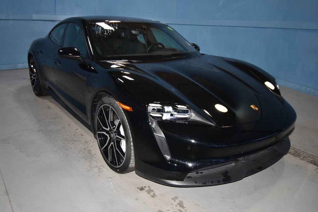Used 2024 Porsche Taycan image 19
