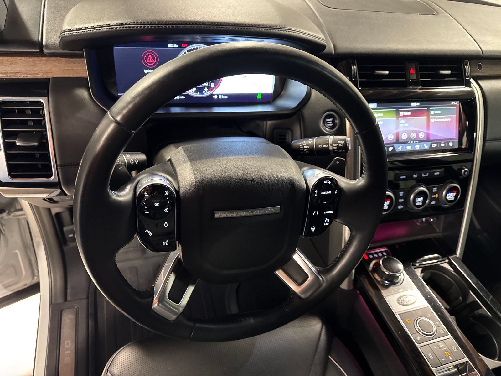 Used 2019 Land Rover Discovery HSE Luxury AWD/4WD image 19