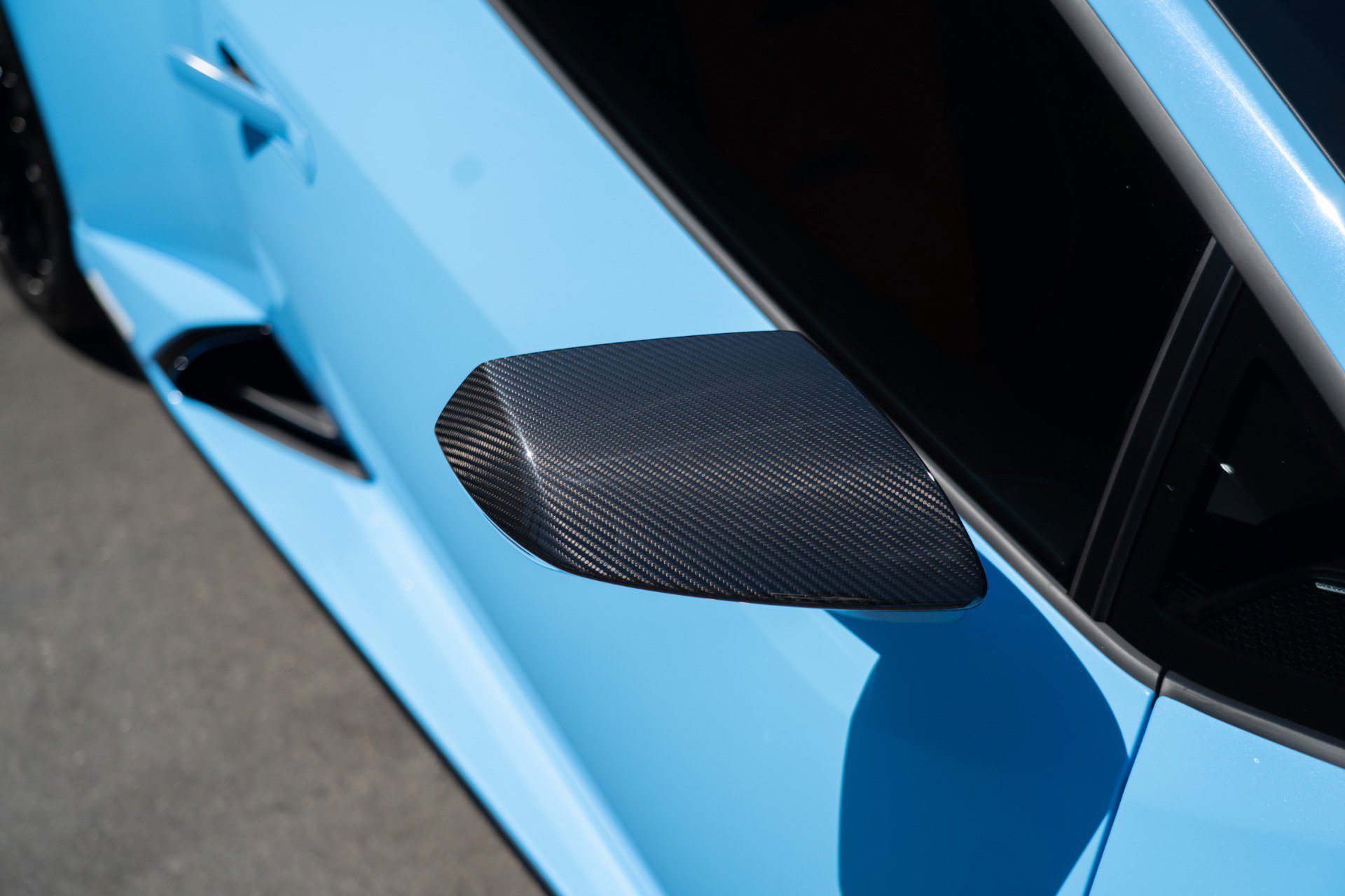 Used 2024 Lamborghini Huracan EVO image 17