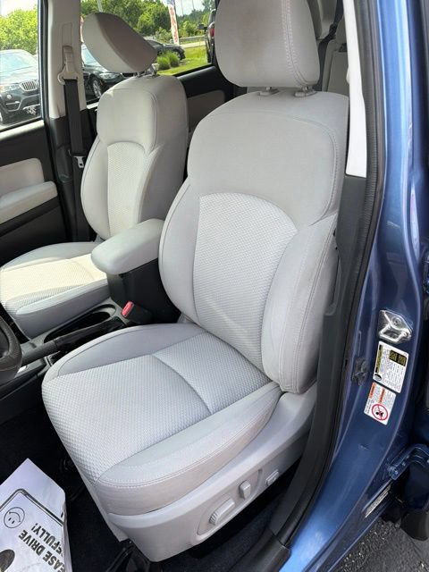 Used 2015 Subaru Forester 2.5i Premium w/ All-Weather Package AWD/4WD image 12