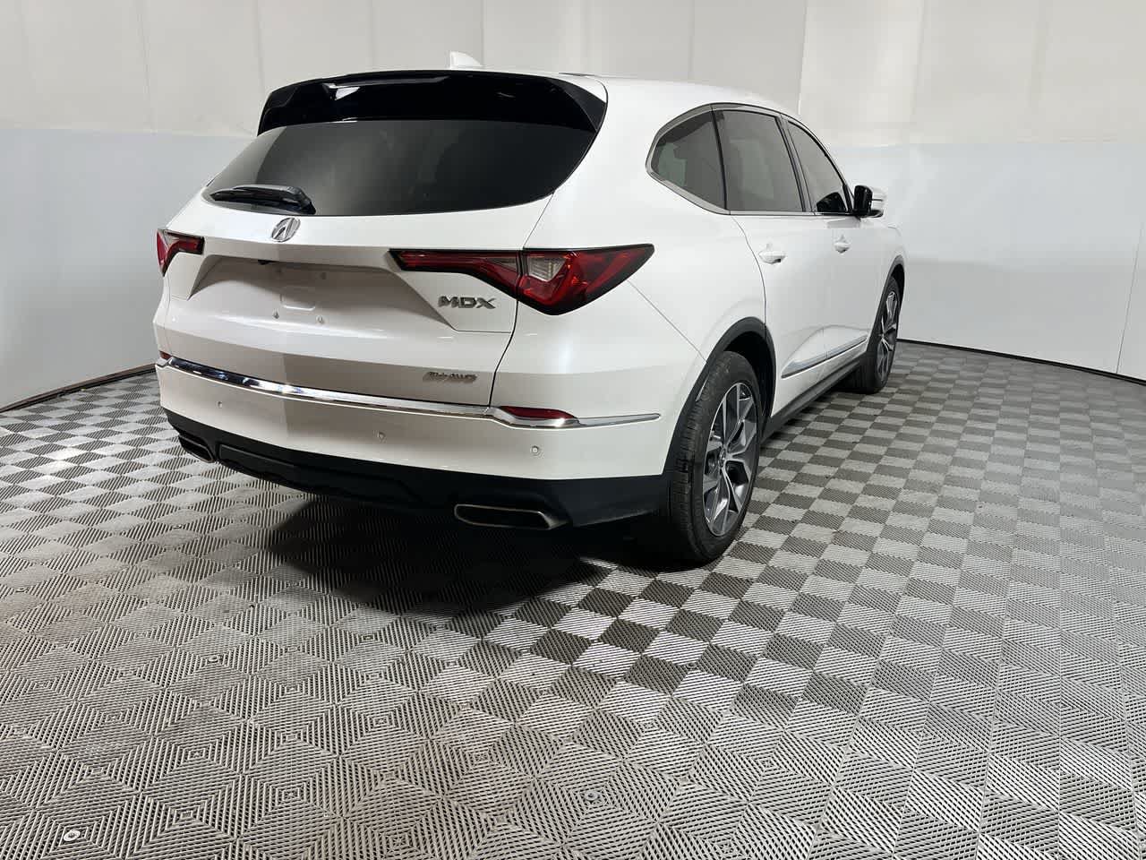 Certified 2024 Acura MDX SH-AWD w/ Technology Package image 8