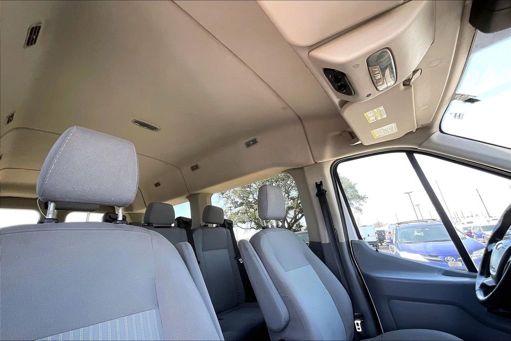 Used 2017 Ford Transit 350 XL image 23