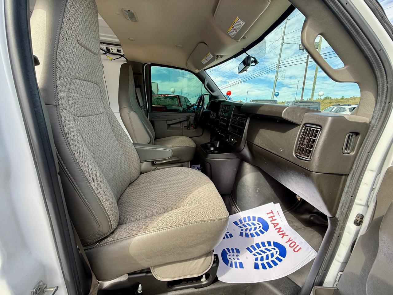 Used 2023 Chevrolet Express 2500 w/ Driver Convenience Package RWD image 27